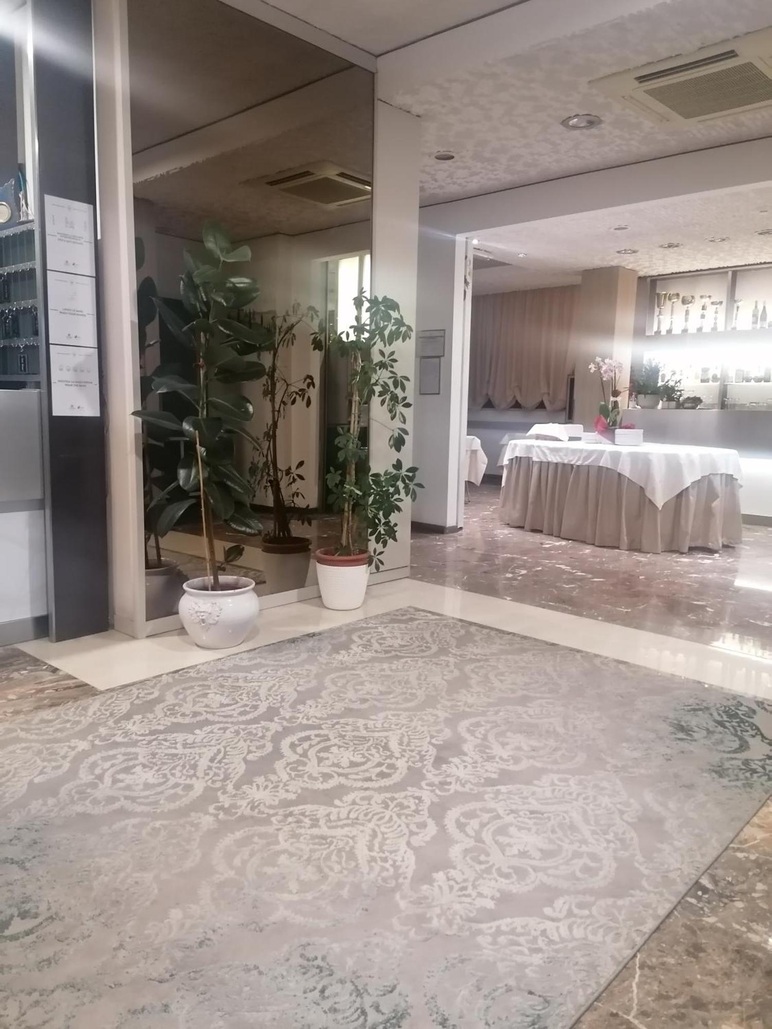 Hotel Silvana 贝拉里亚-伊贾马里纳 外观 照片